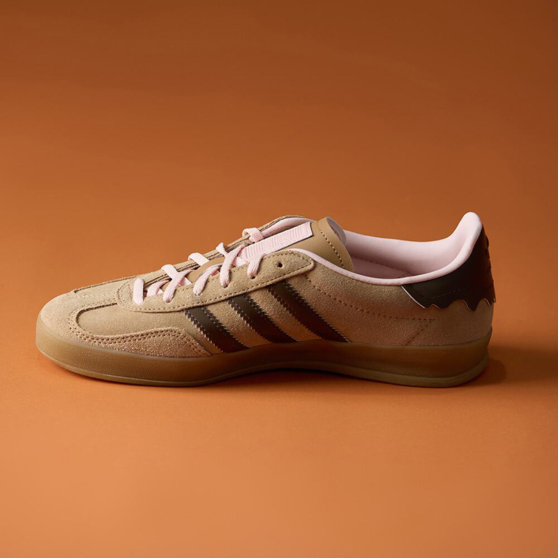 Adidas Originals JR8028 Beige  - Adidas Shoes Gazelle review and price